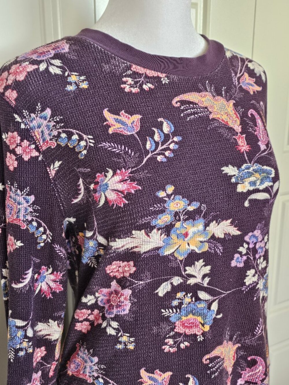 Sundance Waffle Knit Thermal Top Purple Floral  L Button Cuffs Boho - Picture 3 of 8
